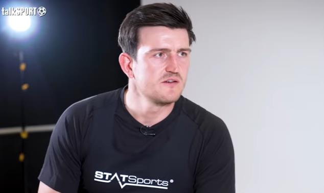 Harry Maguire khiến NHM MU lo lắng Harry Maguire khien NHM MU lo lang