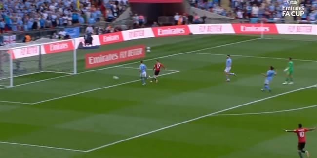 Josko Gvardiol kiến tạo cho Alejandro Garnacho ghi bàn