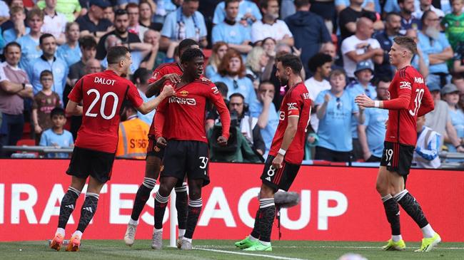 Điểm tin bóng đá sáng 6/6: MU loại bỏ quy định từ thời Sir Alex