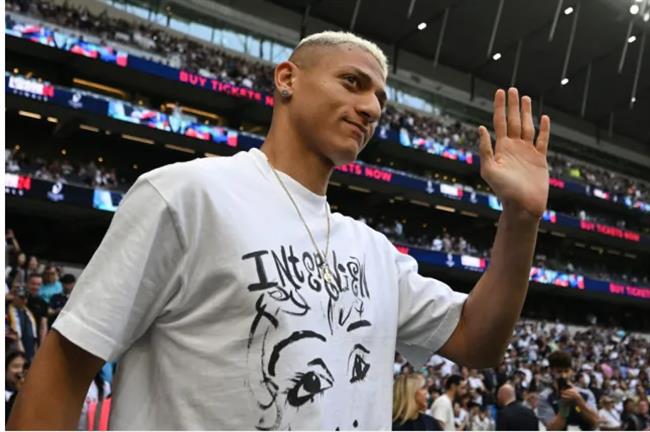 Richarlison len tieng ve tuong lai 