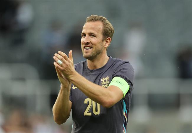 Top những cầu thủ xuất sắc nhất qua các mùa EURO 4