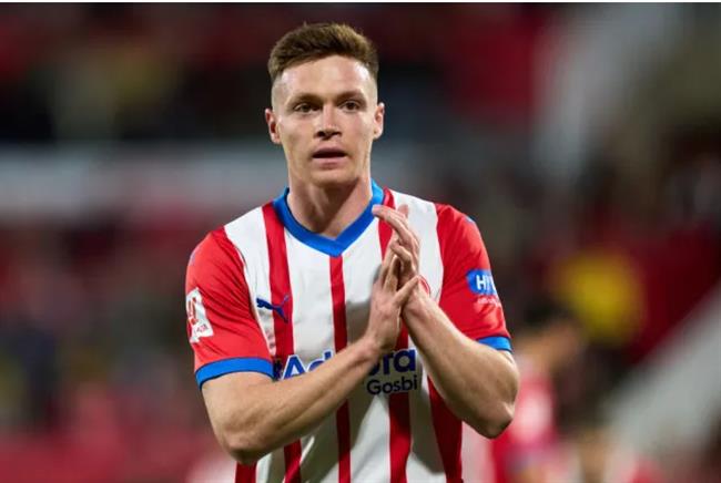 Arsenal quan tam Viktor Tsyhankov cua Girona