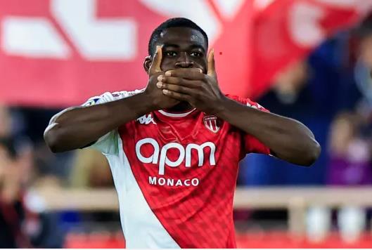  Youssouf Fofana duoc MU va Arsenal quan tam