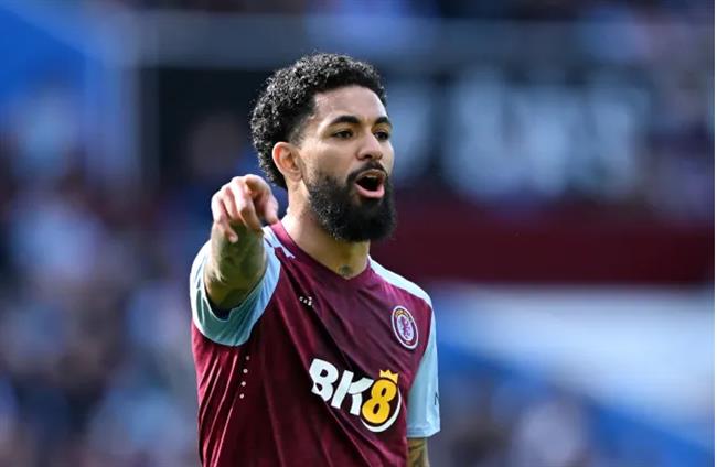 Aston Villa ra gia de Arsenal chieu mo Douglas Luiz 