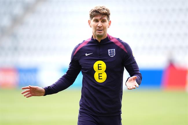 John Stones vắng mặt ở đội tuyển Anh vì bị ốm