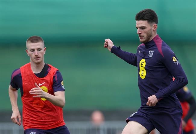 Tân binh ĐT Anh tiết lộ được Declan Rice chỉ bảo 1