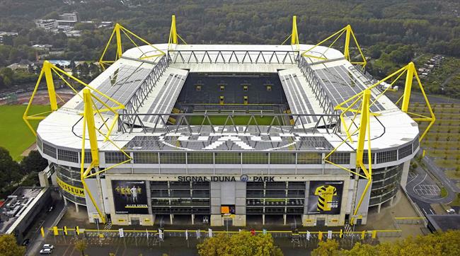 Borussia Dortmund và Signal Iduna Park - Biểu tượng của bóng đá Đức