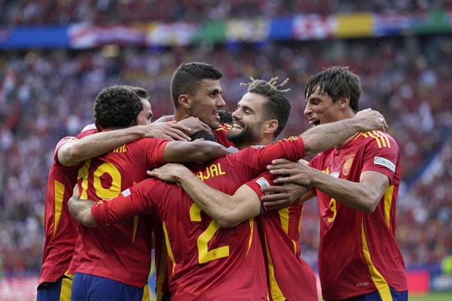 Tây Ban Nha 3-0 Croatia: Sự đáng sợ của La Roja khi không còn chấp niệm với Tiqui - taca