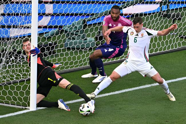 Jamal Musiala ngợi khen Manuel Neuer sau trận thắng của ĐT Đức 1 Jamal Musiala ngợi khen Manuel Neuer sau trận thắng của ĐT Đức 1