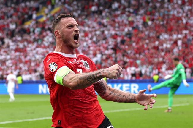 Tiếng gầm của Marko Arnautovic