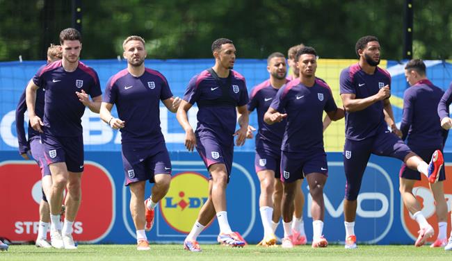 Declan Rice tiết lộ chuẩn bị của ĐT Anh cho trận đấu Slovenia 1 Declan Rice tiết lộ chuẩn bị của ĐT Anh cho trận đấu Slovenia 1