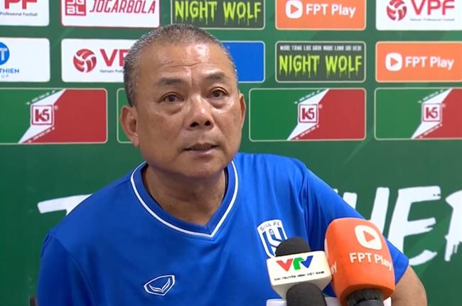 HLV SLNA chỉ ra điểm yếu của đội nhà sau trận thua Thanh Hóa