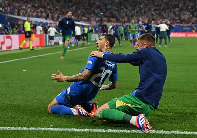 Mattia Zaccagni lên tiếng sau khi hóa người hùng giải cứu Italia 1