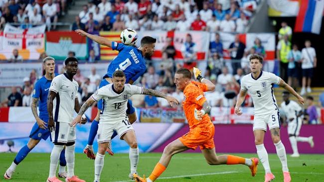 Chia điểm trước Slovenia, Anh vẫn đi tiếp với ngôi đầu bảng C 3 Chia điểm trước Slovenia, Anh vẫn đi tiếp với ngôi đầu bảng C 3