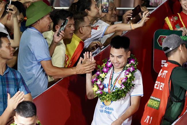 CLB Nam Định chia tay nhà vô địch AFF Cup 2018