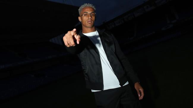 Omari Hutchinson Omari Hutchinson