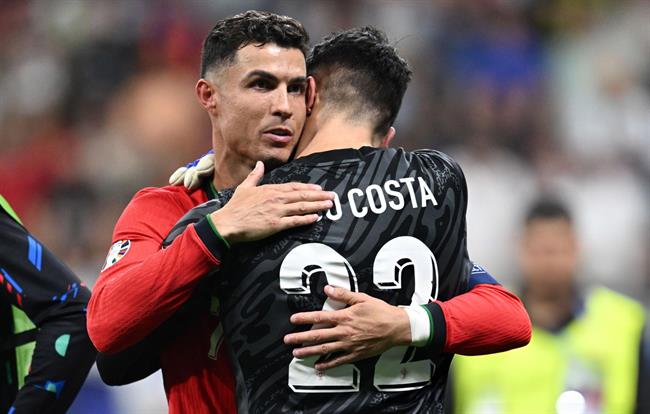 Ngày Diogo Costa trở thành vị cứu tinh của Cristiano Ronaldo