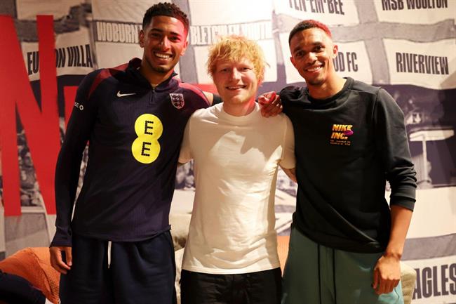 Tuyển Anh được tiếp thêm sức mạnh từ Ed Sheeran trước thềm đấu Thuỵ Sĩ