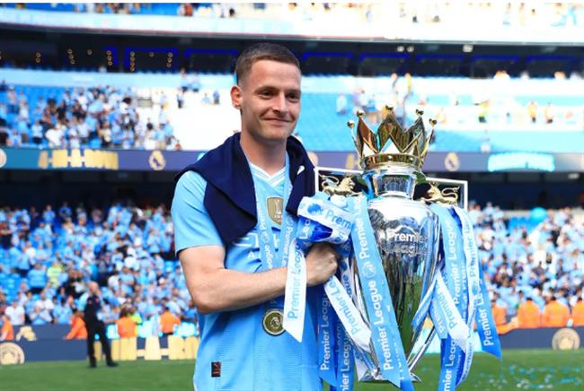 Man City chính thức chia tay Sergio Gomez Man City chinh thuc chia tay Sergio Gomez