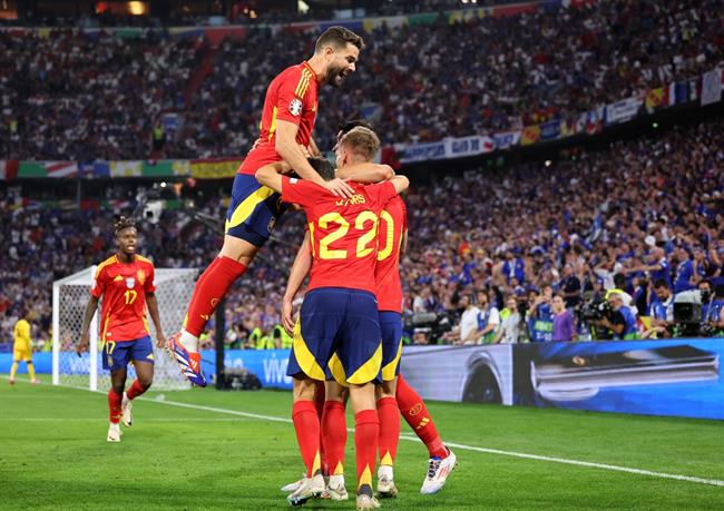 Luis de la Fuente Ông giáo làng mang gươm bình thiên hạ 2