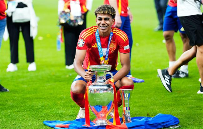 Món quà sinh nhật đáng nhớ nhất của Lamine Yamal