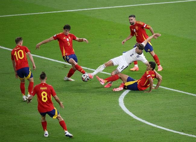 spain_v_england_final_-_uefa_eur (1) spain_v_england_final_-_uefa_eur (1)