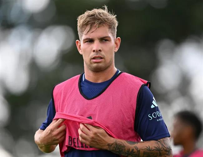 Crystal Palace hỏi mua Emile Smith Rowe