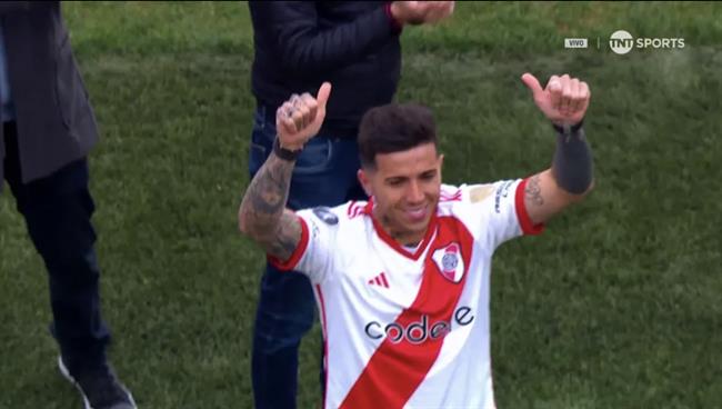 Enzo lần đầu xuất hiện sau vụ phân biệt chủng tộc