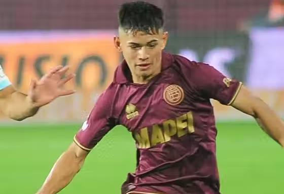 Liverpool muốn có hậu vệ trái Julio Soler ở Hè 2024 Liverpool muon co hau ve trai Julio Soler o He 2024