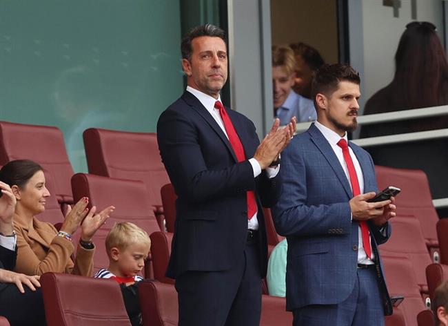 Giam doc the thao Edu len tieng ve ke hoach mua sam cua Arsenal