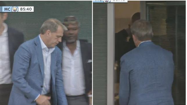 Todd Boehly rời vị trí của mình ngay khi Man City nâng tỷ số lên 2-0. Todd Boehly roi vi tri cua minh ngay khi Man City nang ty so len 2-0.