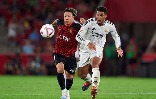 HLV Carlo Ancelotti lo lắng với một điều ở Real Madrid