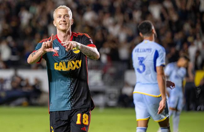 Marco Reus ghi bàn và kiến tạo ngay trận ra mắt LA Galaxy 1 Marco Reus ghi bàn và kiến tạo ngay trận ra mắt LA Galaxy 1