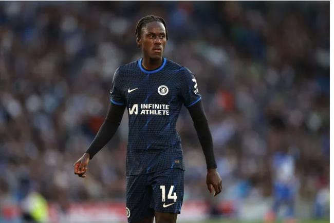 Crystal Palace đang theo đuổi Trevoh Chalobah Crystal Palace dang theo duoi Trevoh Chalobah