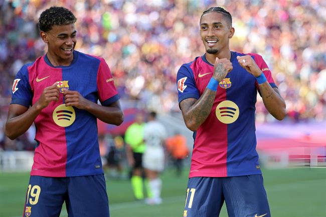 Lamine Yamal chưa dám nghĩ tới việc tranh QBV với Raphinha