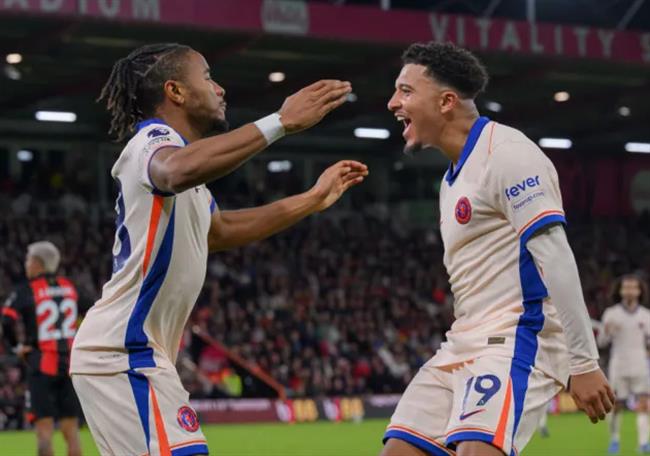 Bruno Fernandes gửi tin nhắn cho Jadon Sancho Bruno Fernandes gui tin nhan cho Jadon Sancho