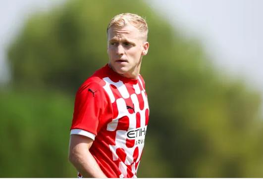 Donny van de Beek tiếp tục gặp khó khăn ở Girona. Donny van de Beek tiep tuc gap kho khan o Girona.