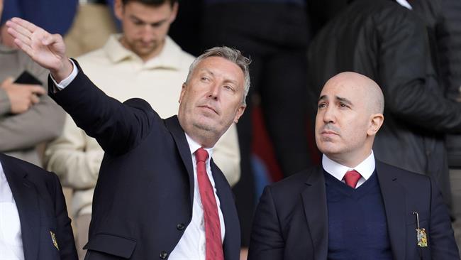 CEO Man United tiết lộ chiến lược chuyển nhượng