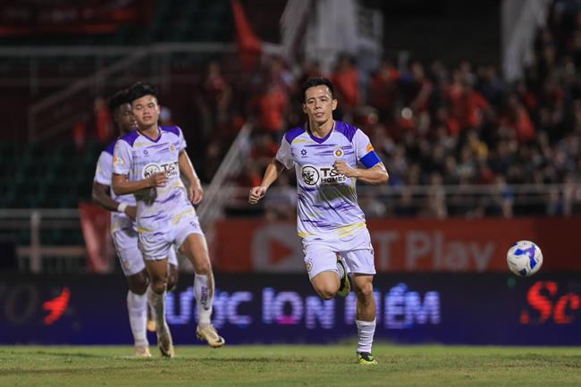 Thủ quân CLB Hà Nội đặt quyết tâm phá vỡ kỷ lục của bóng đá Việt Nam