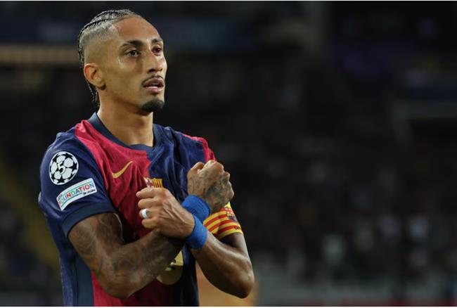Raphinha thừa nhận từng nhiều lần cân nhắc rời Barca