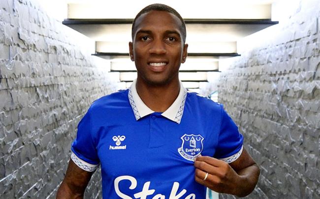 Tiểu sử cầu thủ Ashley Young