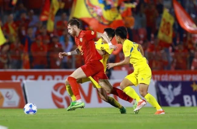 HLV Nguyễn Thành Công tiết lộ lý do giúp HL Hà Tĩnh giữ mạch bất bại