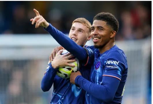 Cole Palmer đang chơi tốt trong màu áo Chelsea. Cole Palmer dang choi tot trong mau ao Chelsea.