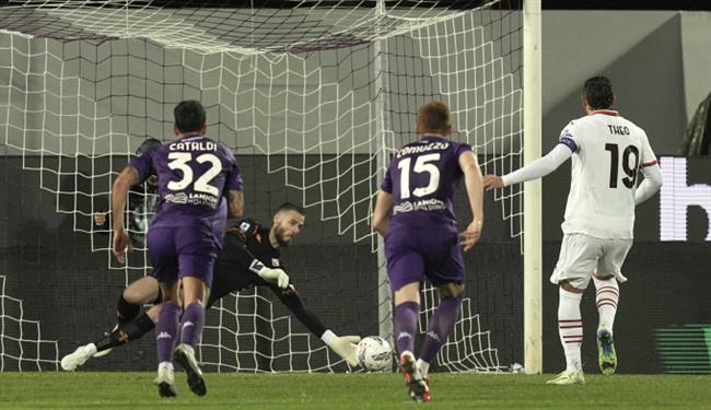 Cựu sao MU tỏa sáng giúp Fiorentina đánh bại AC Milan