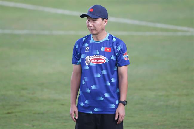 HLV Kim Sang Sik dùng đội hình nào đấu CLB Nam Định?