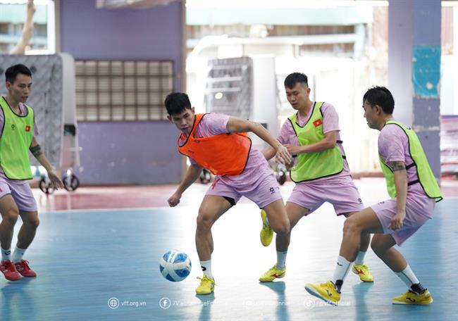 ĐT futsal Việt Nam rèn kỹ năng dứt điểm trước thềm giải vô địch Đông Nam Á 1 ĐT futsal Việt Nam rèn kỹ năng dứt điểm trước thềm giải vô địch Đông Nam Á 1