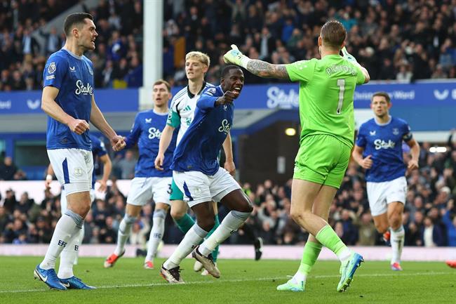 Ipswich Chiến Thắng Everton: Lịch Sử Đối Đầu Hứa Hẹn Một Trận Chiến Cam Go