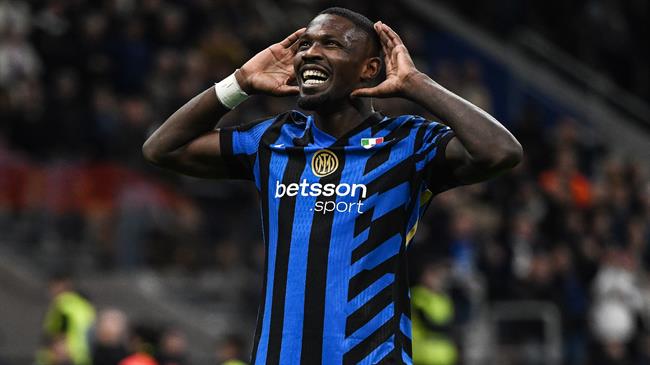 Inter đánh bại hiện tượng Torino nhờ cú hat-trick của Marcus Thuram.