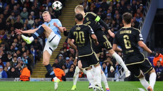 VIDEO: Foden: "Haaland toàn ghi những bàn thắng không ai có thể làm được!"