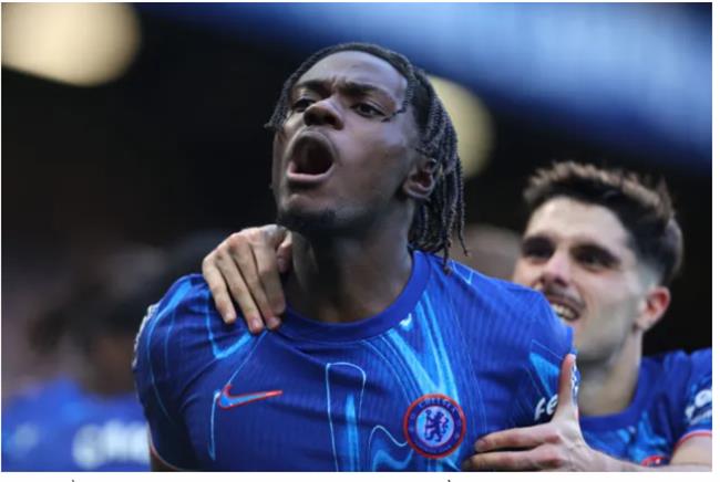 Romeo Lavia khiến Chelsea như ngồi trên đống lửa